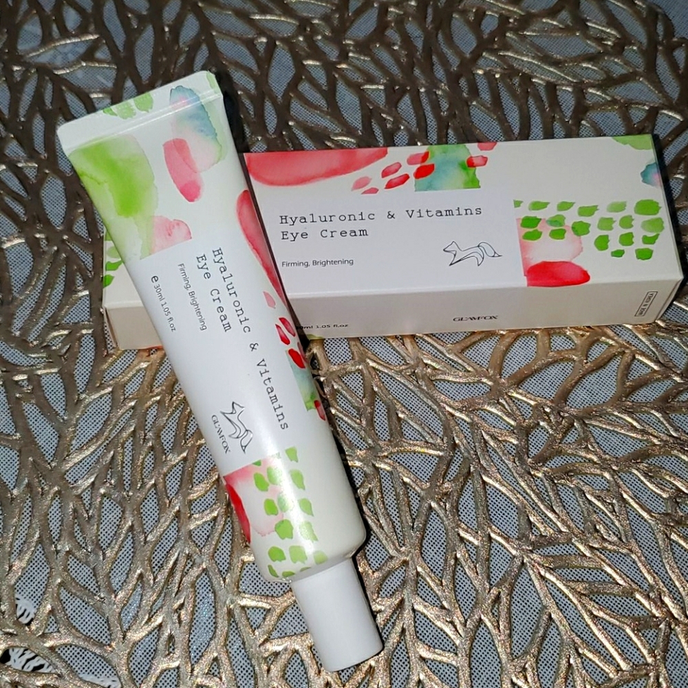 NIB GLAMFOX HYALURONIC & VITAMINS EYE CREAM